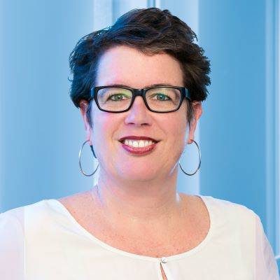 Eva Keck headshot