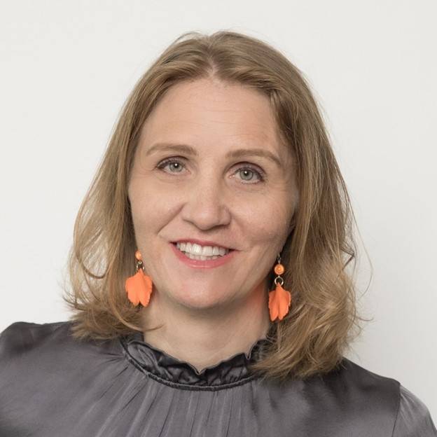 Hanna Saari headshot